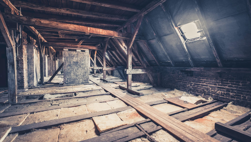 Dach / Dachgeschoss, Dachboden